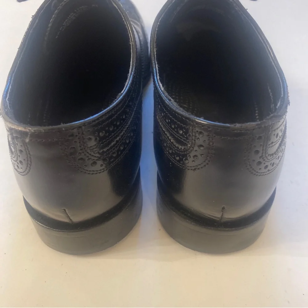 FLORSHEIM Black Wingtip Lace Up Dress Shoes Mens 9.5 D EUC lcsr $130